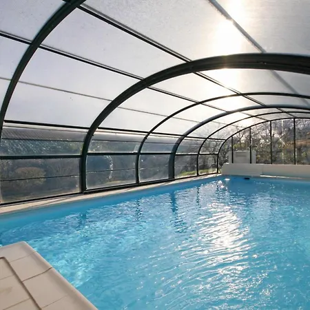 Maison Spacieuse Avec Piscine Couverte Et Wifi A - Fr-1-497-46