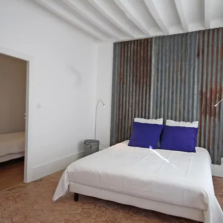 Maison Spacieuse Avec Piscine Couverte Et Wifi A - Fr-1-497-46 *