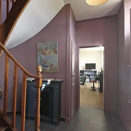 Maison Spacieuse Avec Piscine Couverte Et Wifi A - Fr-1-497-46