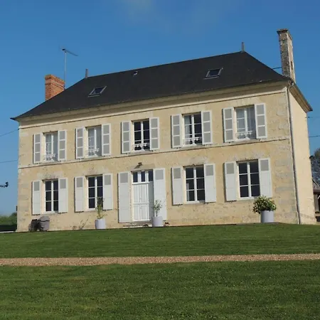 Maison Spacieuse Avec Piscine Couverte Et Wifi A - Fr-1-497-46 Laleu (Orne)