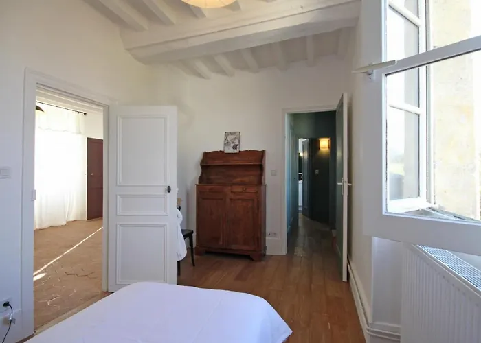 Ferienhaus Maison Spacieuse Avec Piscine Couverte Et Wifi A - Fr-1-497-46 Laleu (Orne)