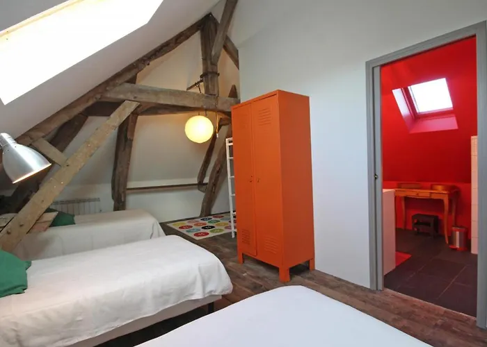 Maison Spacieuse Avec Piscine Couverte Et Wifi A - Fr-1-497-46 Ferienhaus